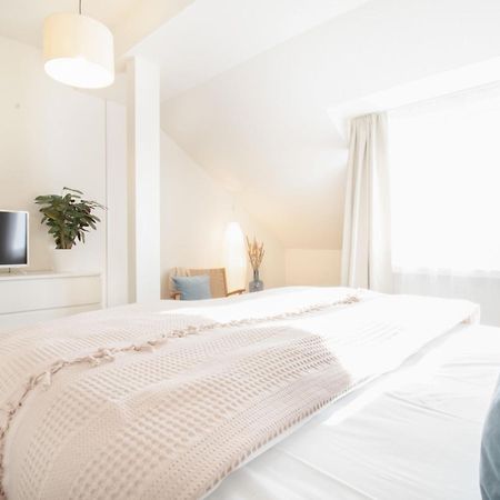 Loewe Apartment Blau نيوهاسن ام رينفا المظهر الخارجي الصورة